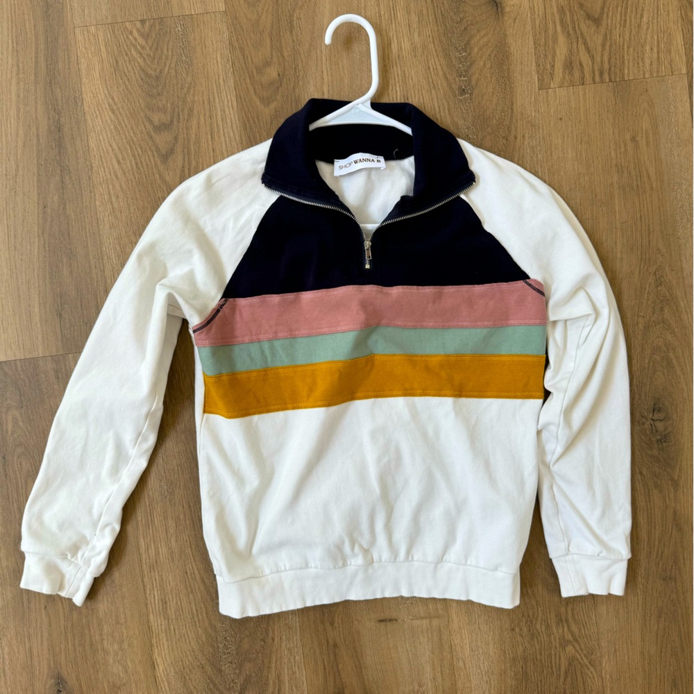Light weight pullover sweater with collar and half zipper